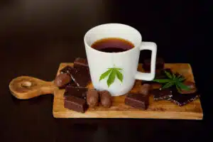 Recette-Chocolat-chaud-au-CBD-pour-un-hiver-réconfortant